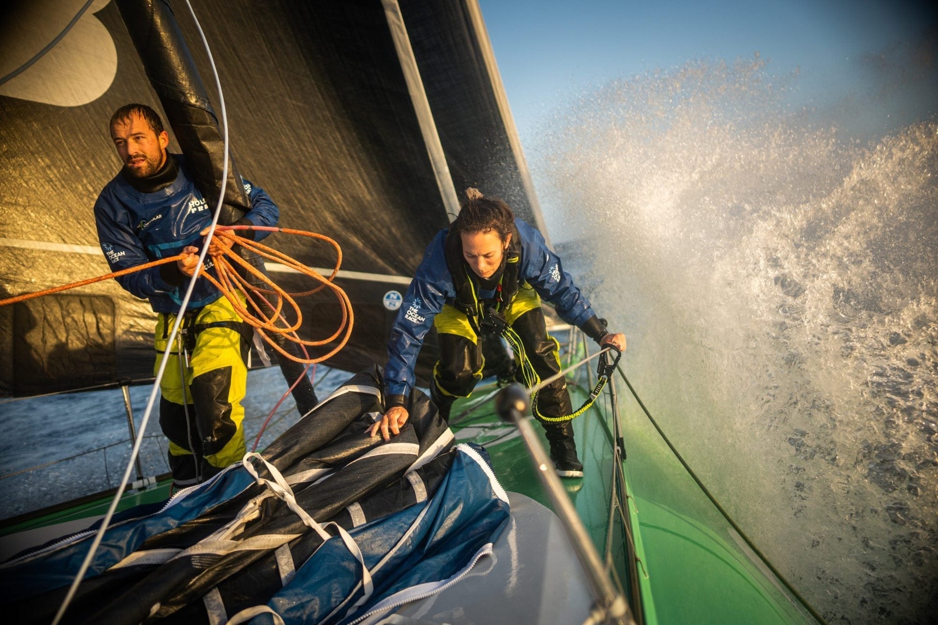 SAILS ENGINEERED FOR FAST AND DESIGNED TO LAST.