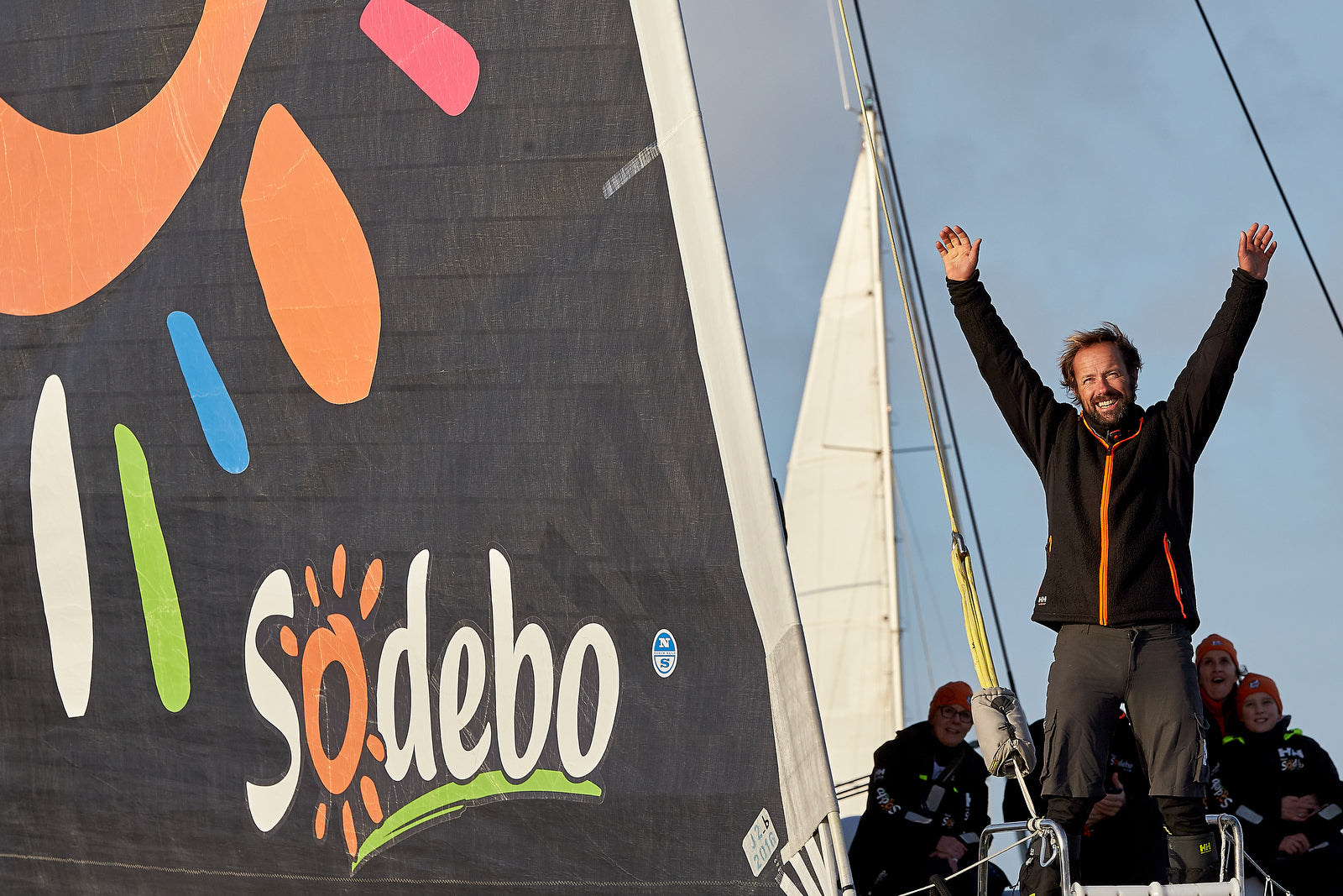 THOMAS COVILLE SETS SOLO AROUND-THE-WORLD RECORD WITH NORTH SAILS 3Di