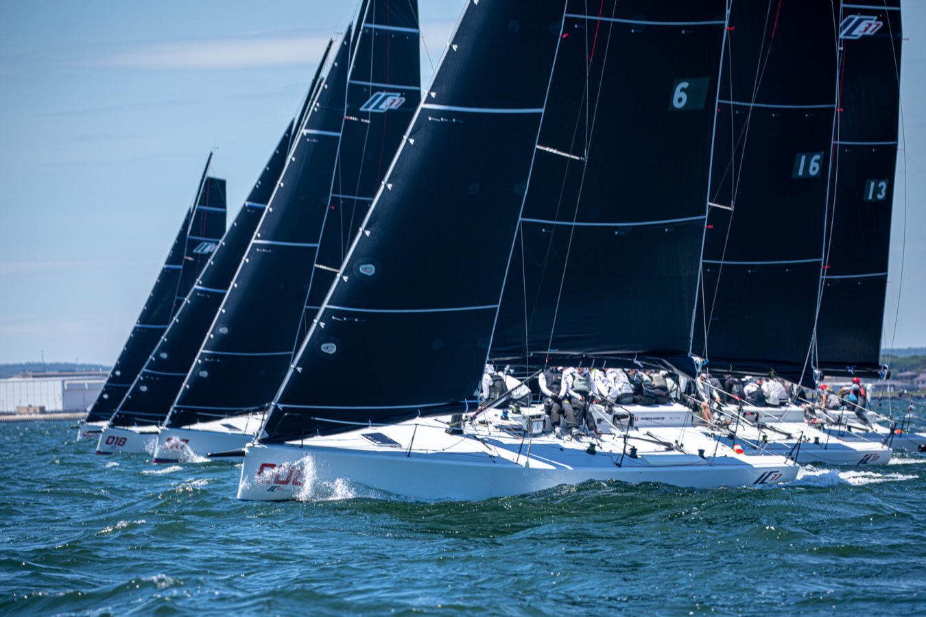 MELGES IC37: REEFING MADE EASY