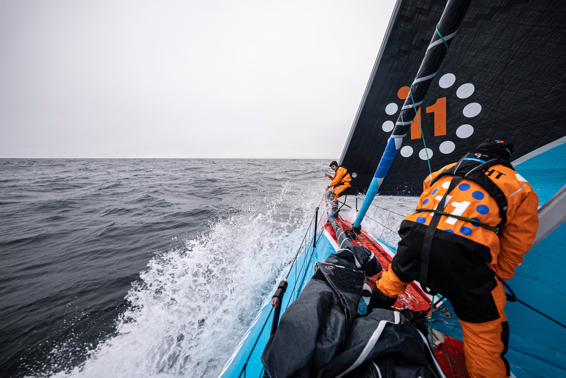 ADVICE FOR BUILDING AN OFFSHORE TEAM