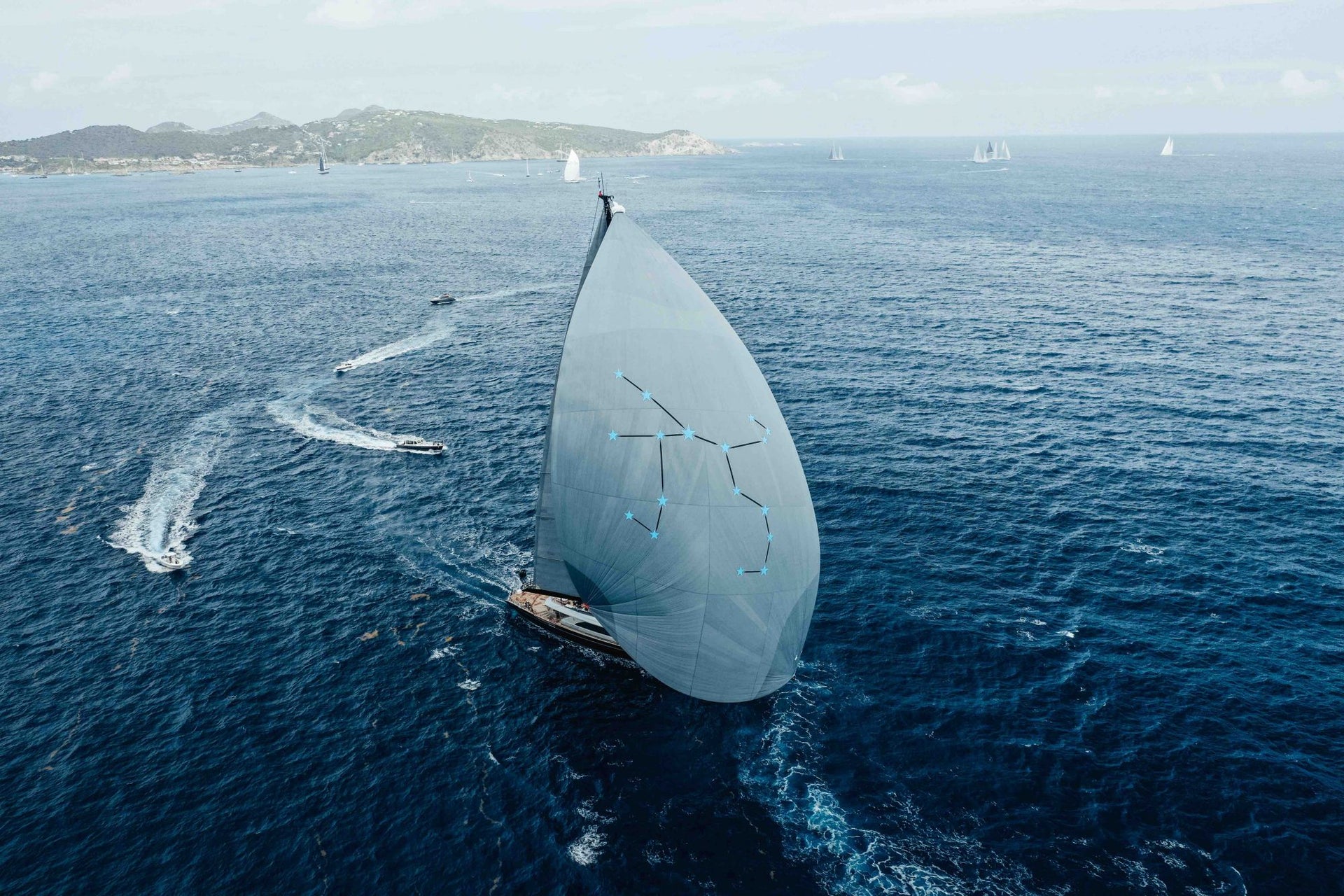 SÅ SKAPADES VÄRLDENS STÖRSTA SEGEL