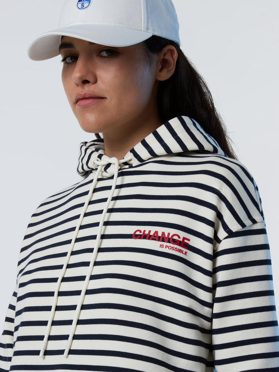 hooded-crewneck-sweathirt-wgraphic-091903