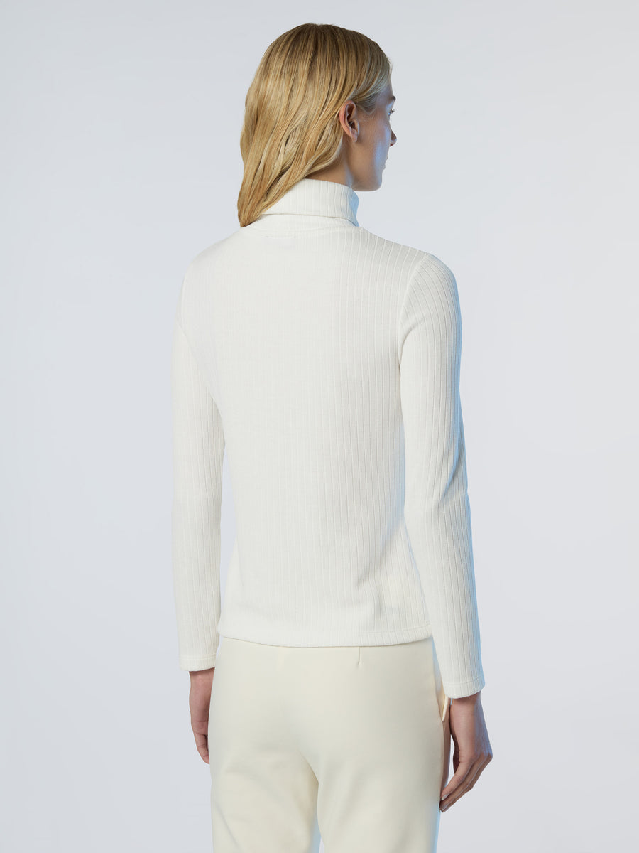 turtle-neck-ls-wlogo-093580