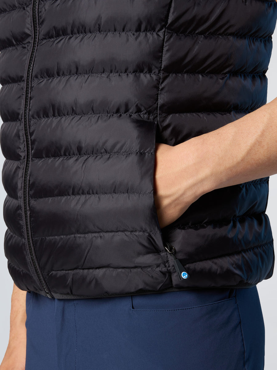 marstrand-quilted-vest-1-27m083