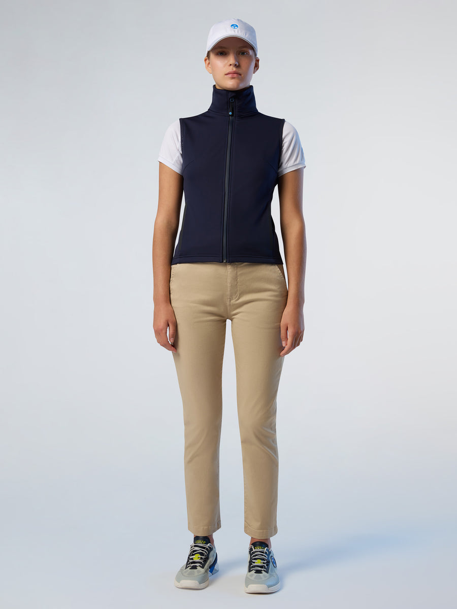 race-softshell-2b-e2-84-a2-vest-fw-27w038