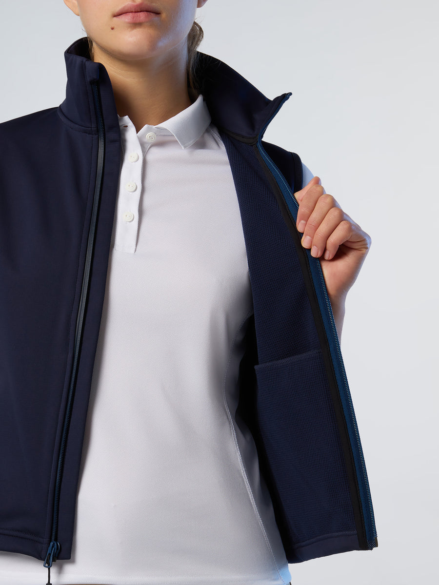 race-softshell-2b-e2-84-a2-vest-fw-27w038