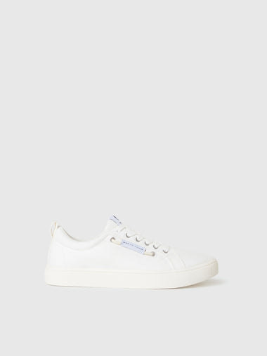 hover | White | wage-reef-chrome-041-042-044-shoes-651145