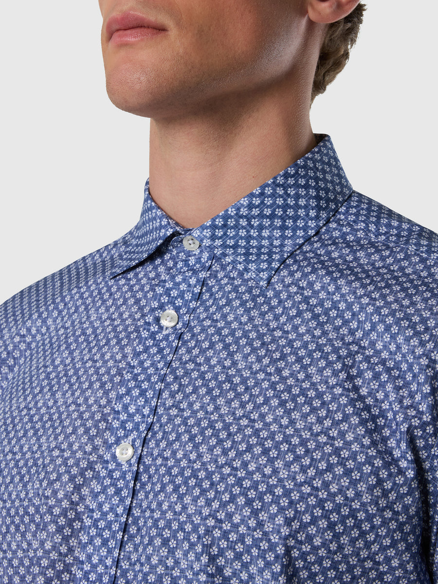 shirt-spread-collar-long-sleeve-664435