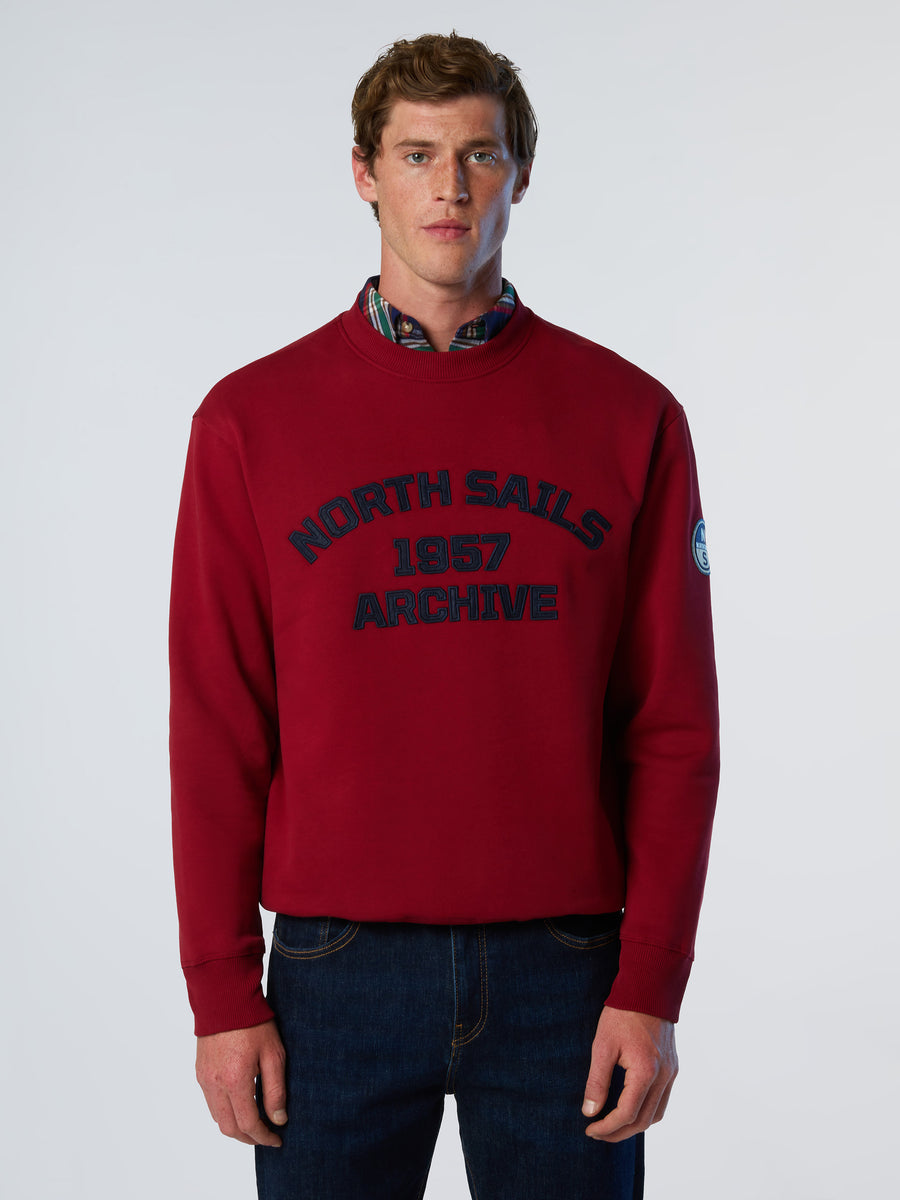 crewneck-sweater-wgraphic-691129