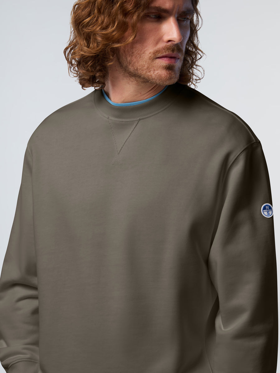 crewneck-sweatshirt-wlogo-691261-1