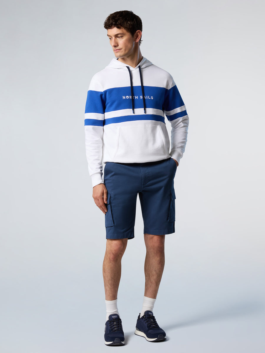 hooded-sweatshirt-wgraphic-691373