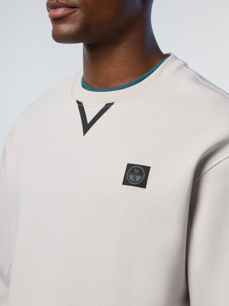 crewneck-sweatshirt-wlogo-691396