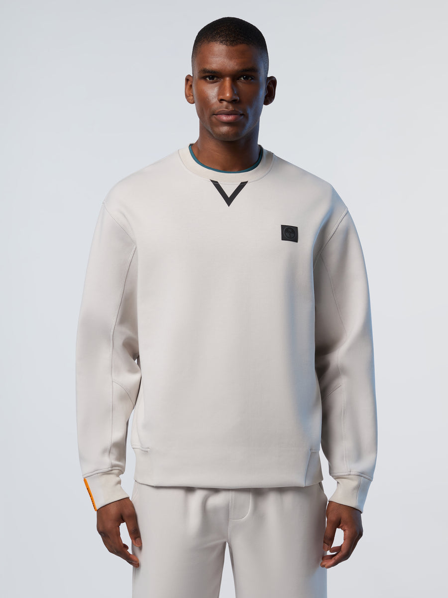 crewneck-sweatshirt-wlogo-691396