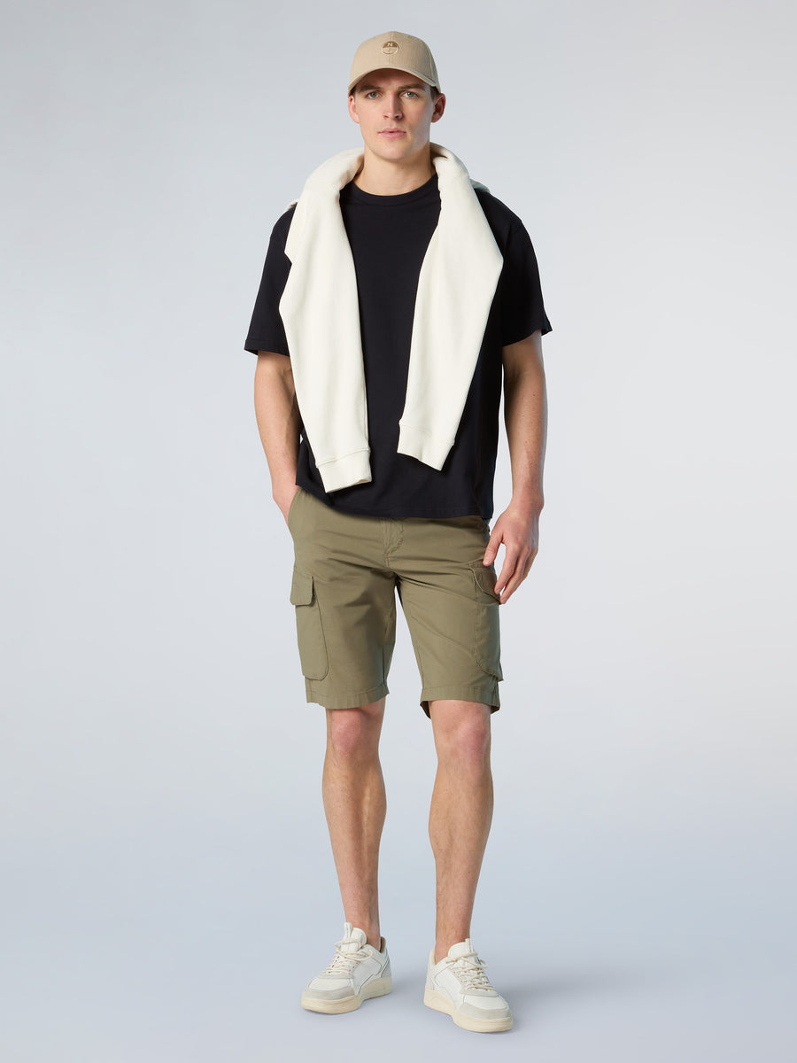 t-shirt-short-sleeve-wlogo-692848