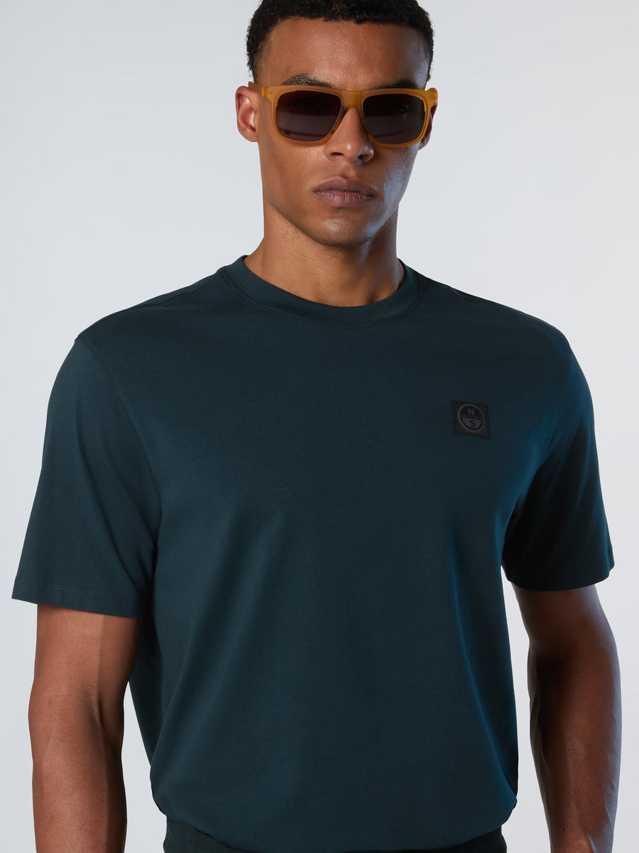 t-shirt-short-sleeve-693061