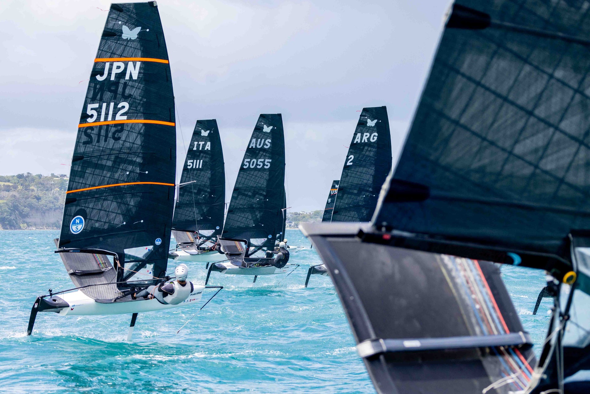 LIFT FROM THE FOIL, POWER FROM THE SAIL