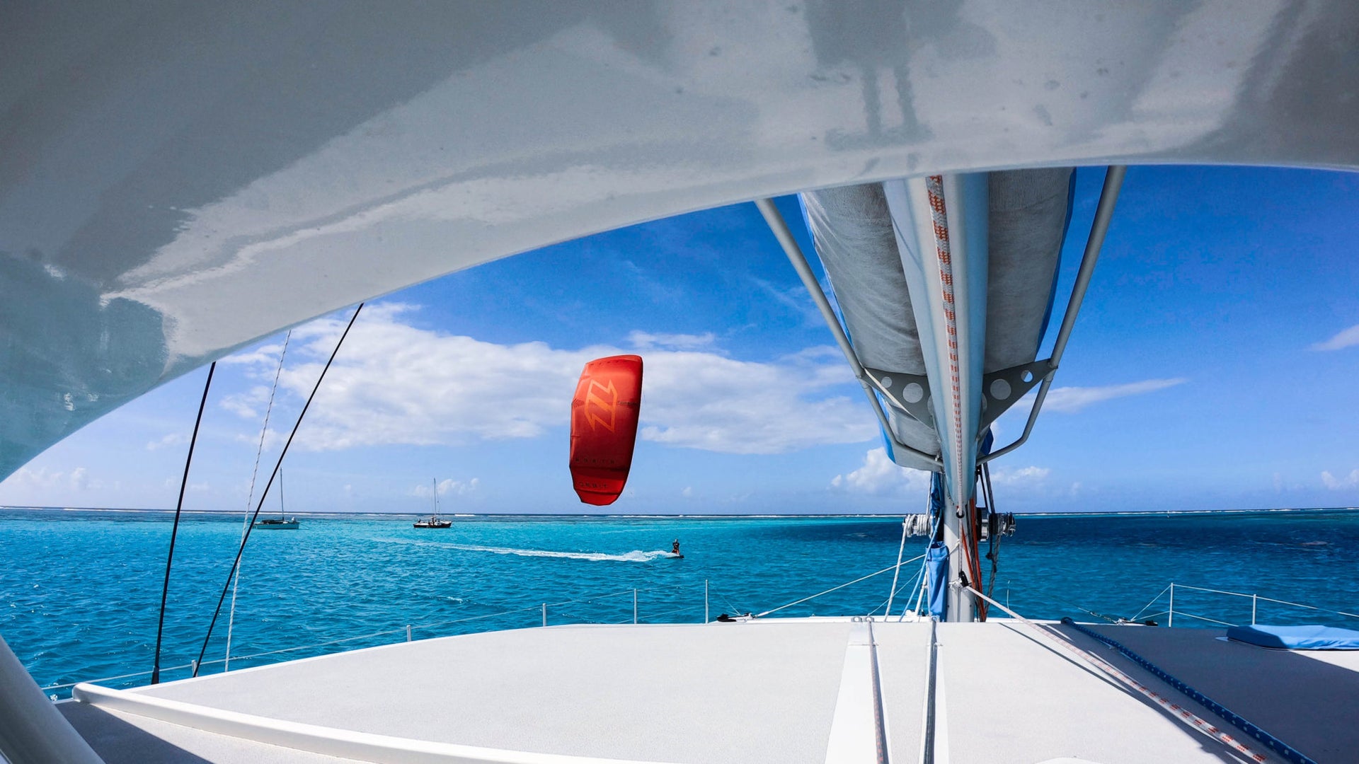 Five Ways Kiteboarding Can Improve Your Sailing