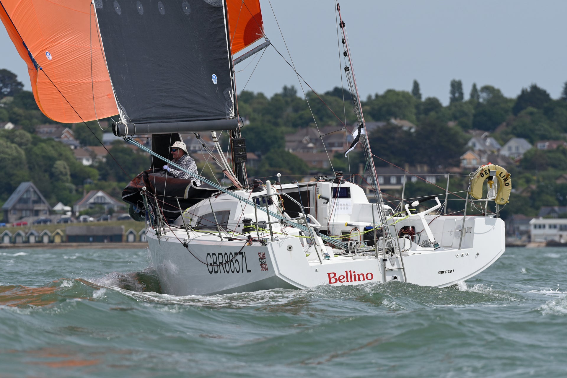 Shorthand Sailors Take Over the Solent