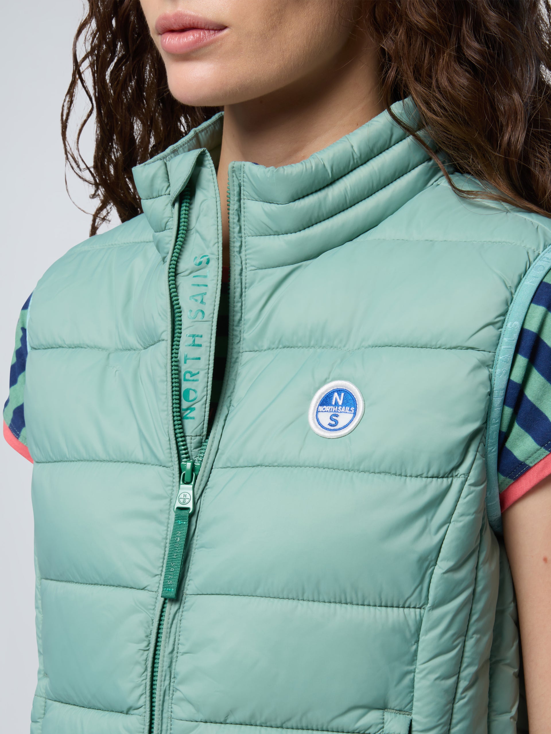 6 | Malachite green | naomi-vest-000001