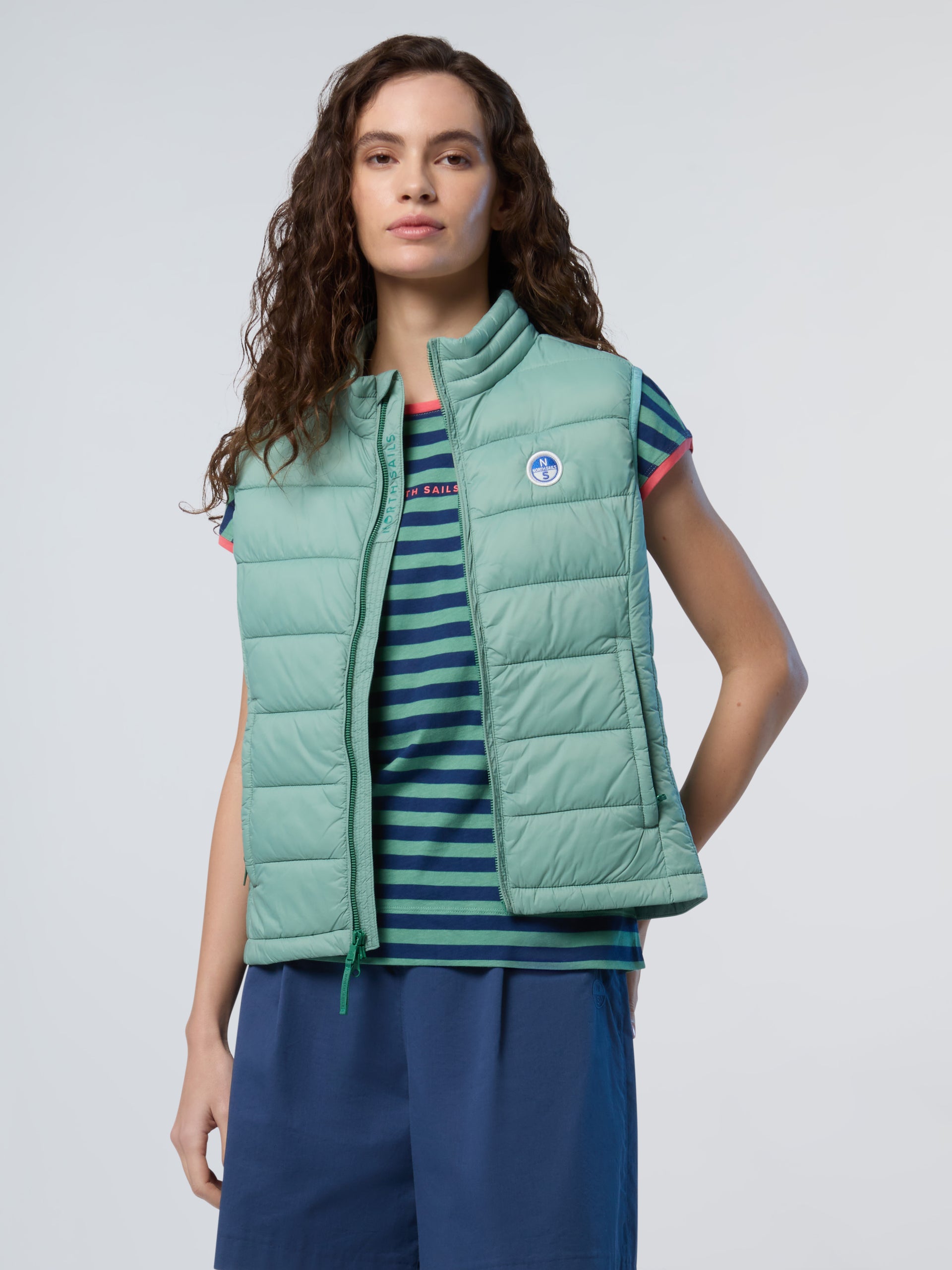 2 | Malachite green | naomi-vest-000001