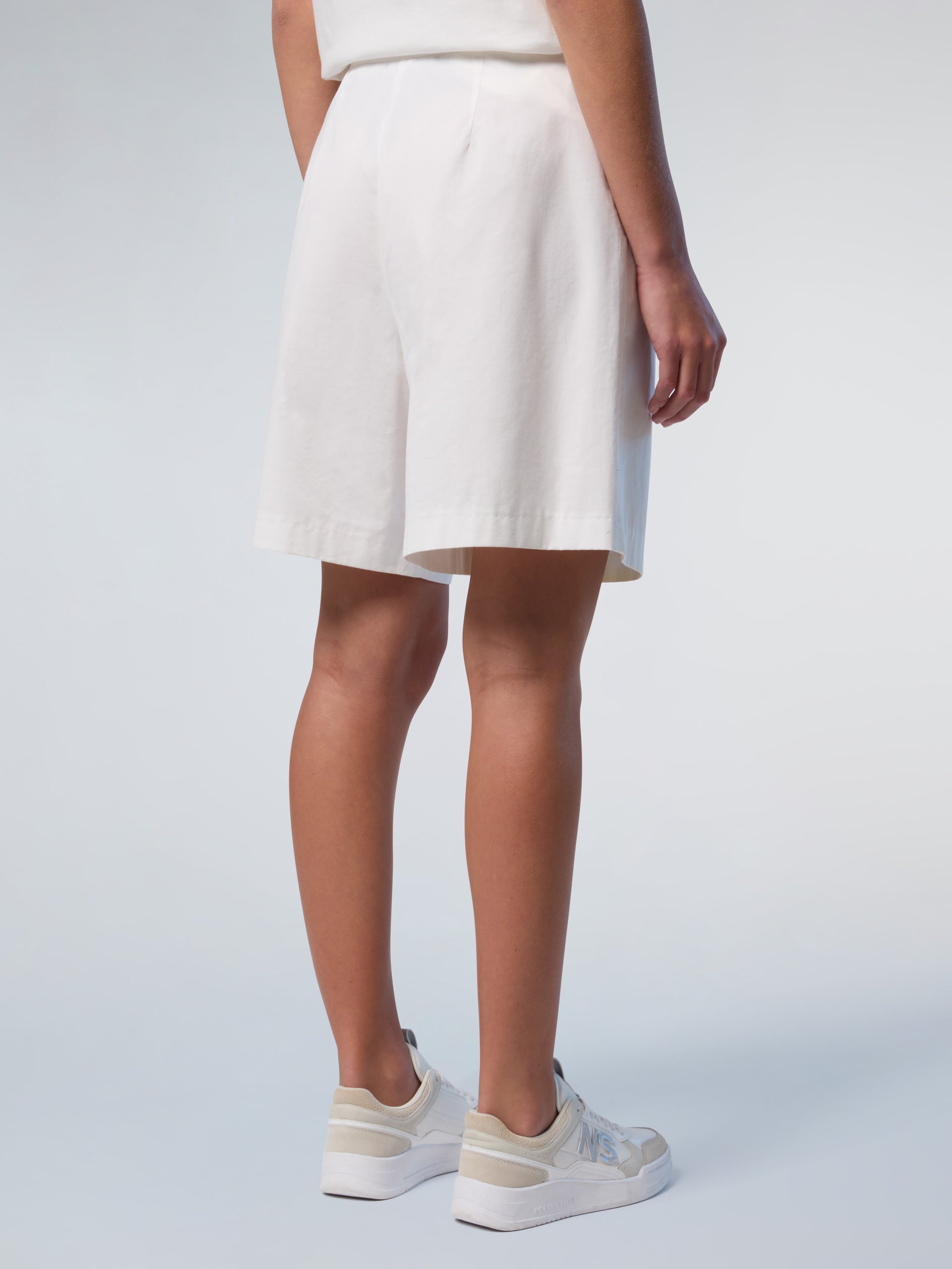 5 | Marshmallow | wide-leg-chino-short-trouser-wpleats-074538