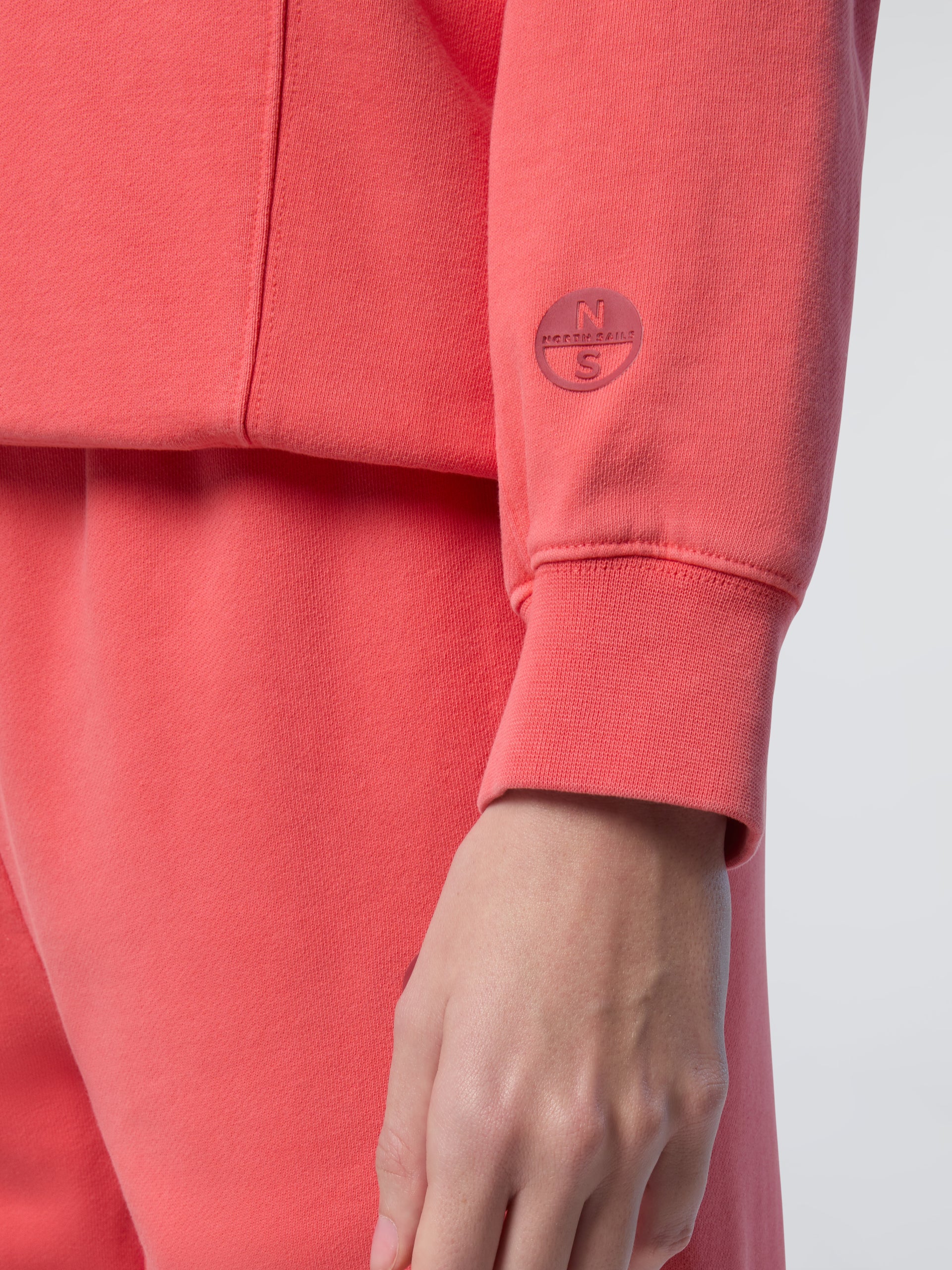 7 | Spiced coral | crewneck-sweatshirt-wgraphic-091176