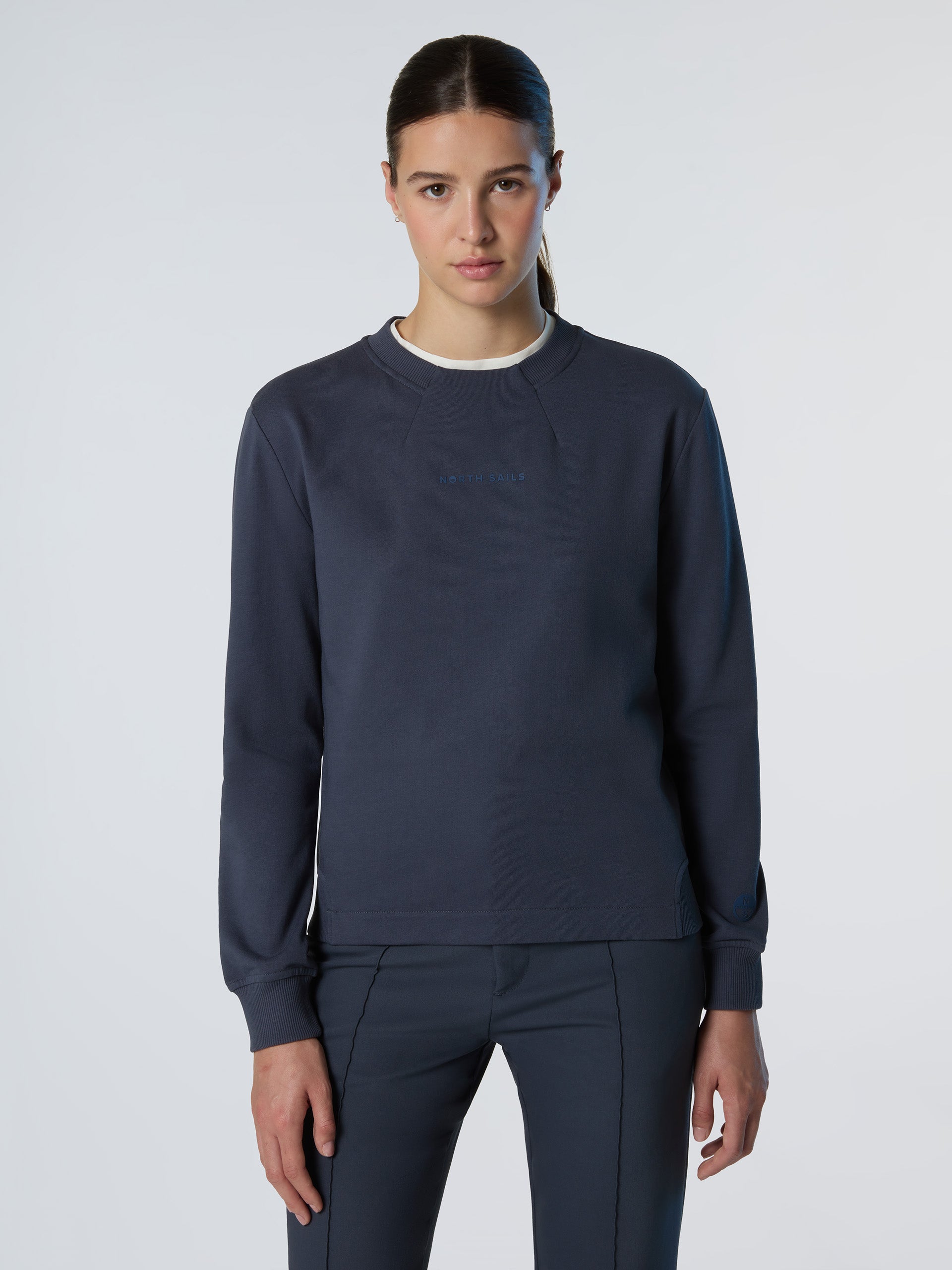 1 | Cloudy night | crewneck-sweater-wgraphic-091185
