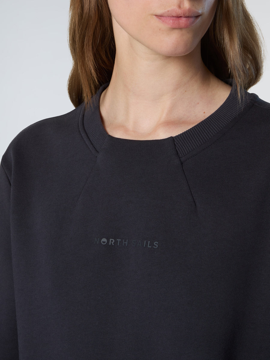 crewneck-sweater-wgraphic-091185