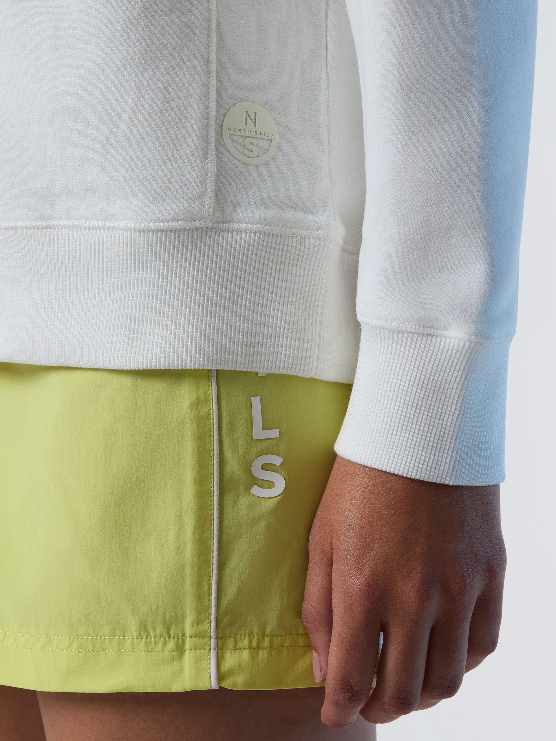 7 | Marshmallow | crewneck-sweatshirt-wgraphic-091900