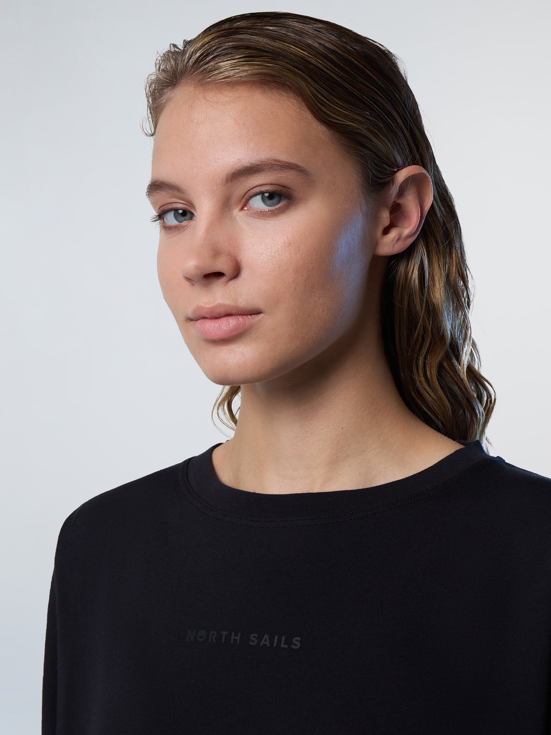 5 | Black | t-shirt-long-sleeve-wgraphic-093373