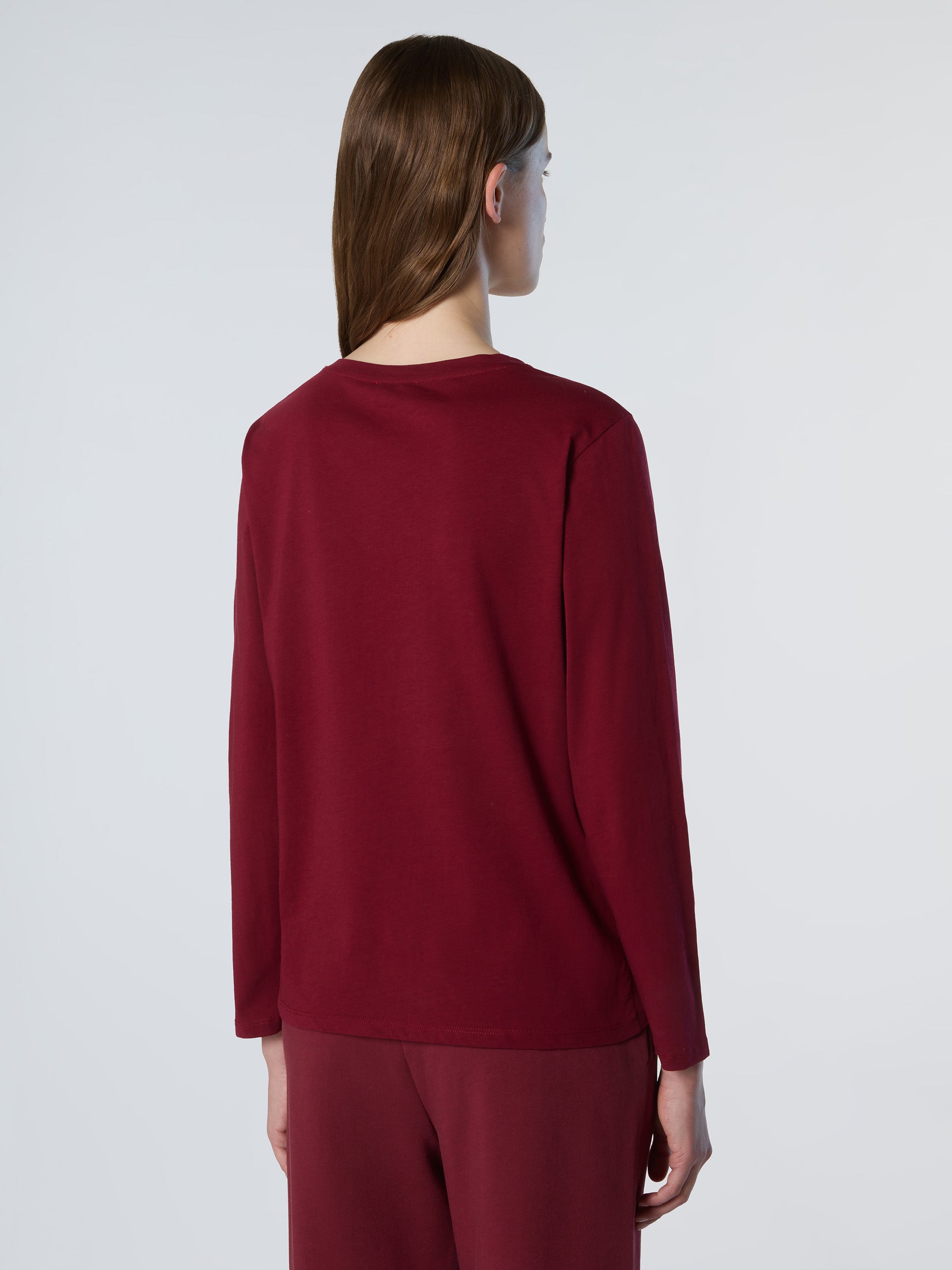 4 | Deep red | t-shirt-ls-wgraphic-093566