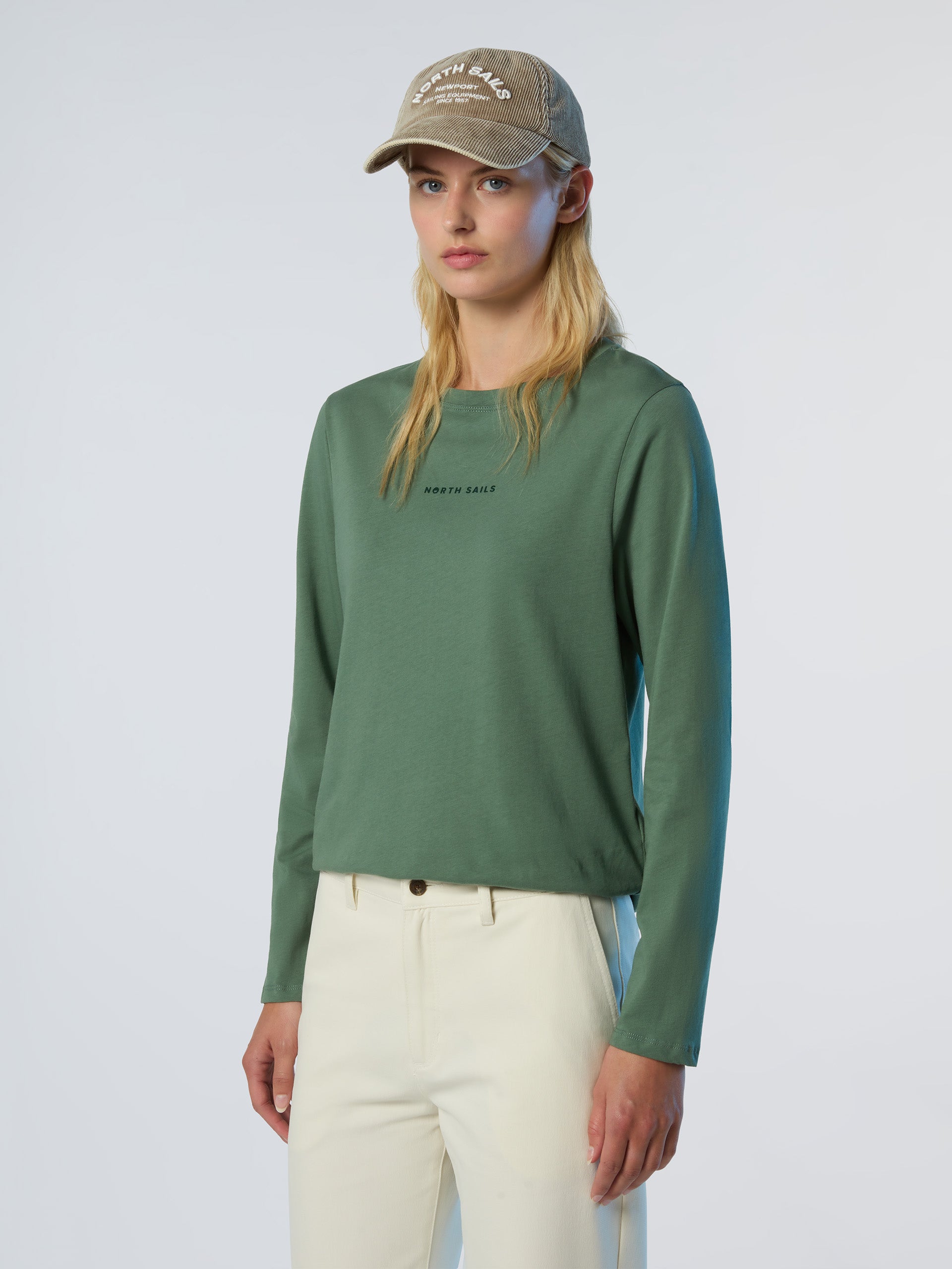 2 | Nordic green | t-shirt-ls-wgraphic-093566