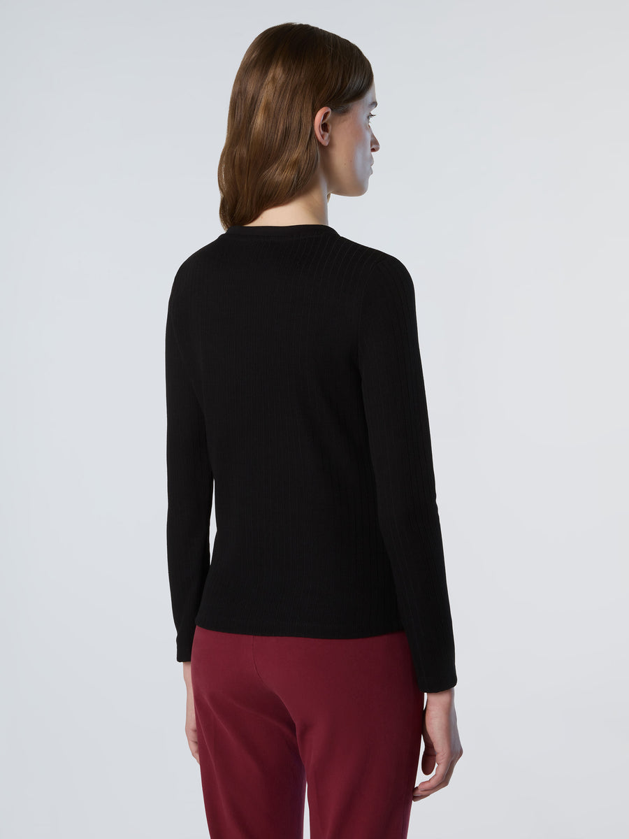 t-shirt-ls-wbuttons-093581