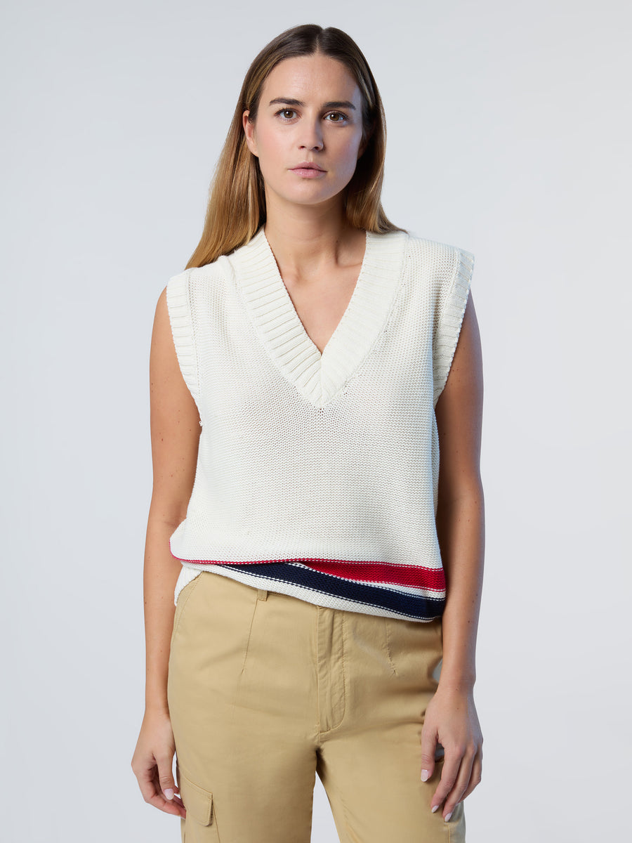 1 | Marshmallow | v-neck-vest-knitwear-5gg-095472