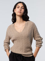 2 | Nuts | v-neck-7gg-knitwear-095491