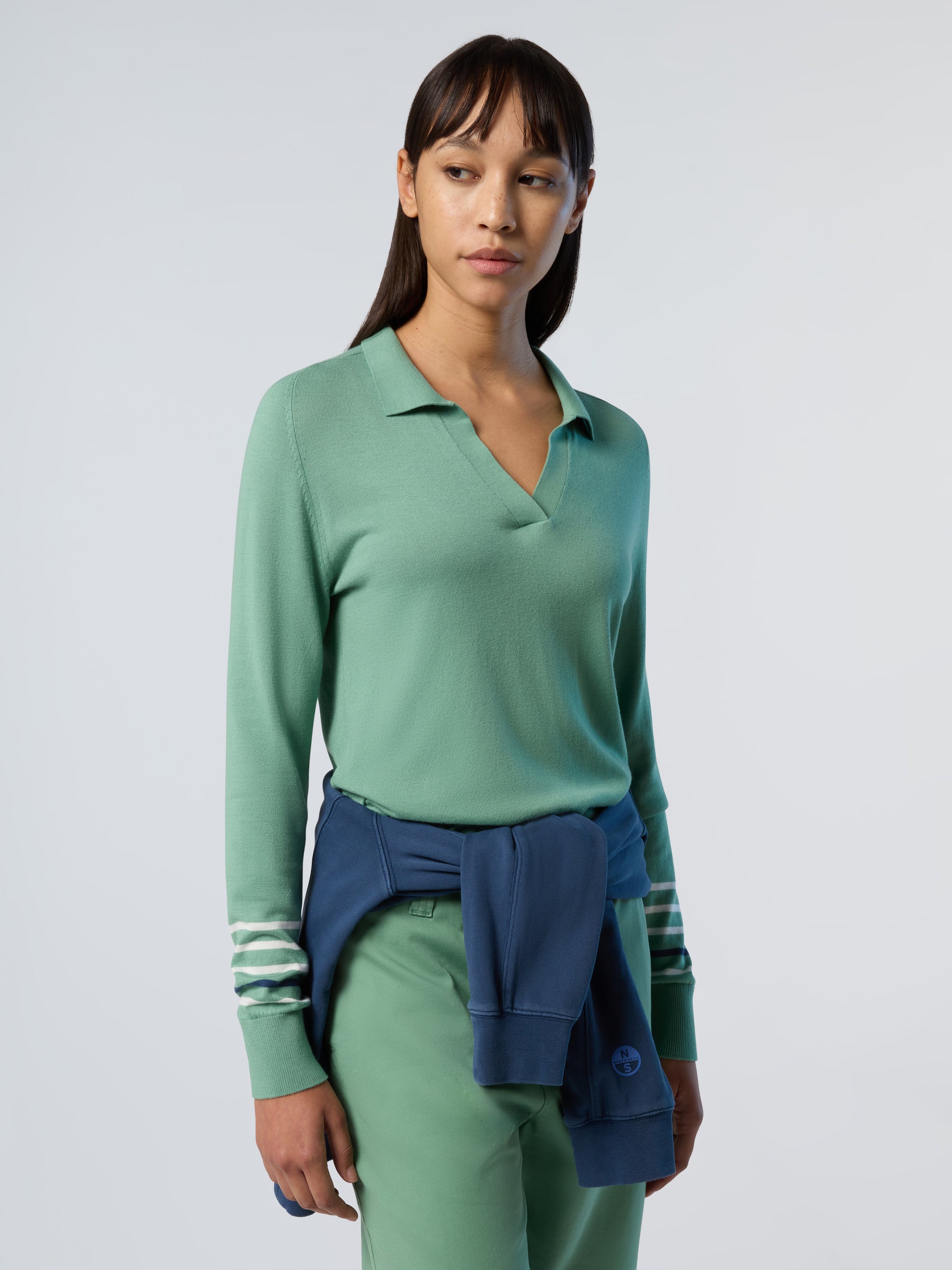 2 | Malachite green | v-neck-polo-14gg-knitwear-095501