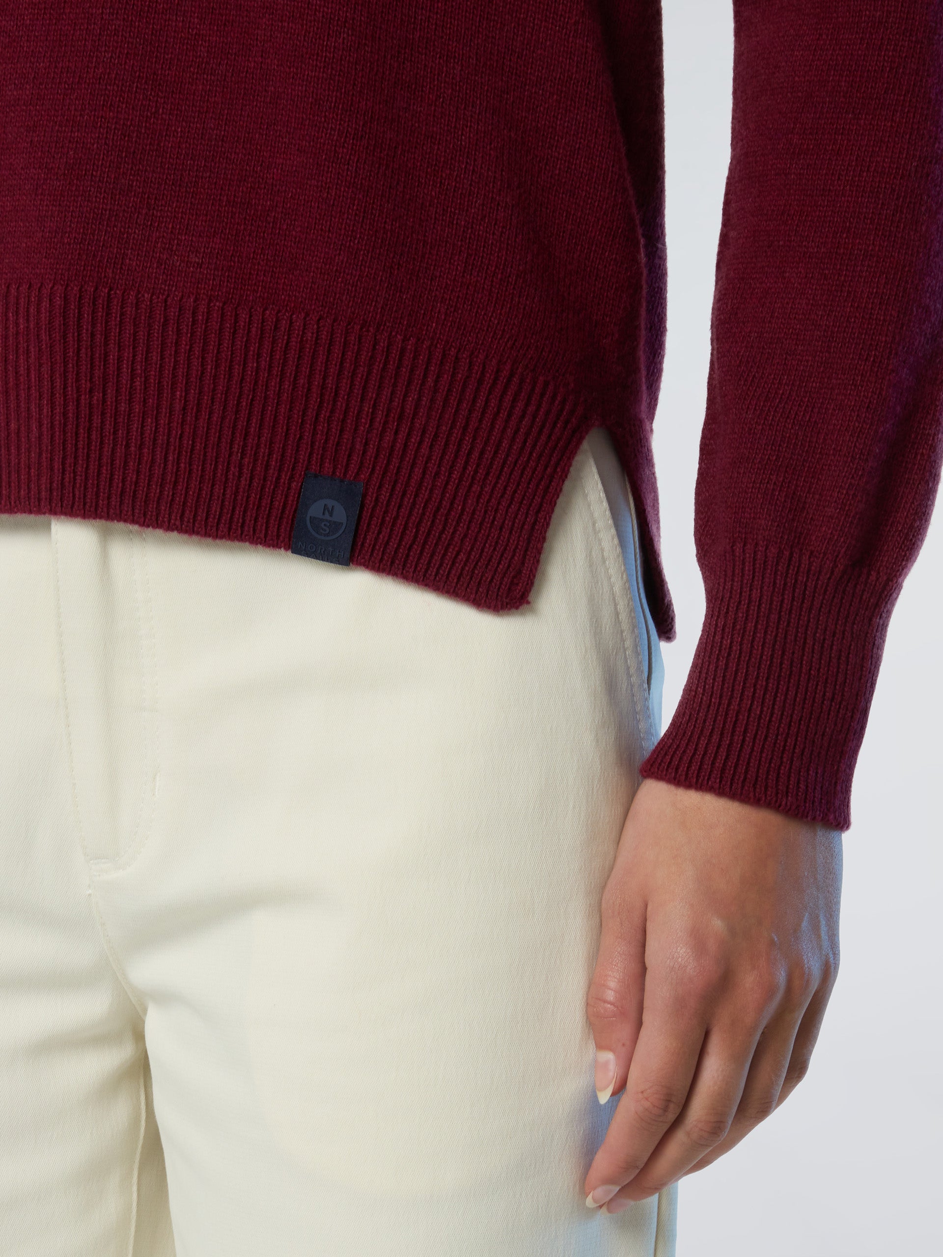 6 | Deep red | v-neck-7gg-knitwear-095511