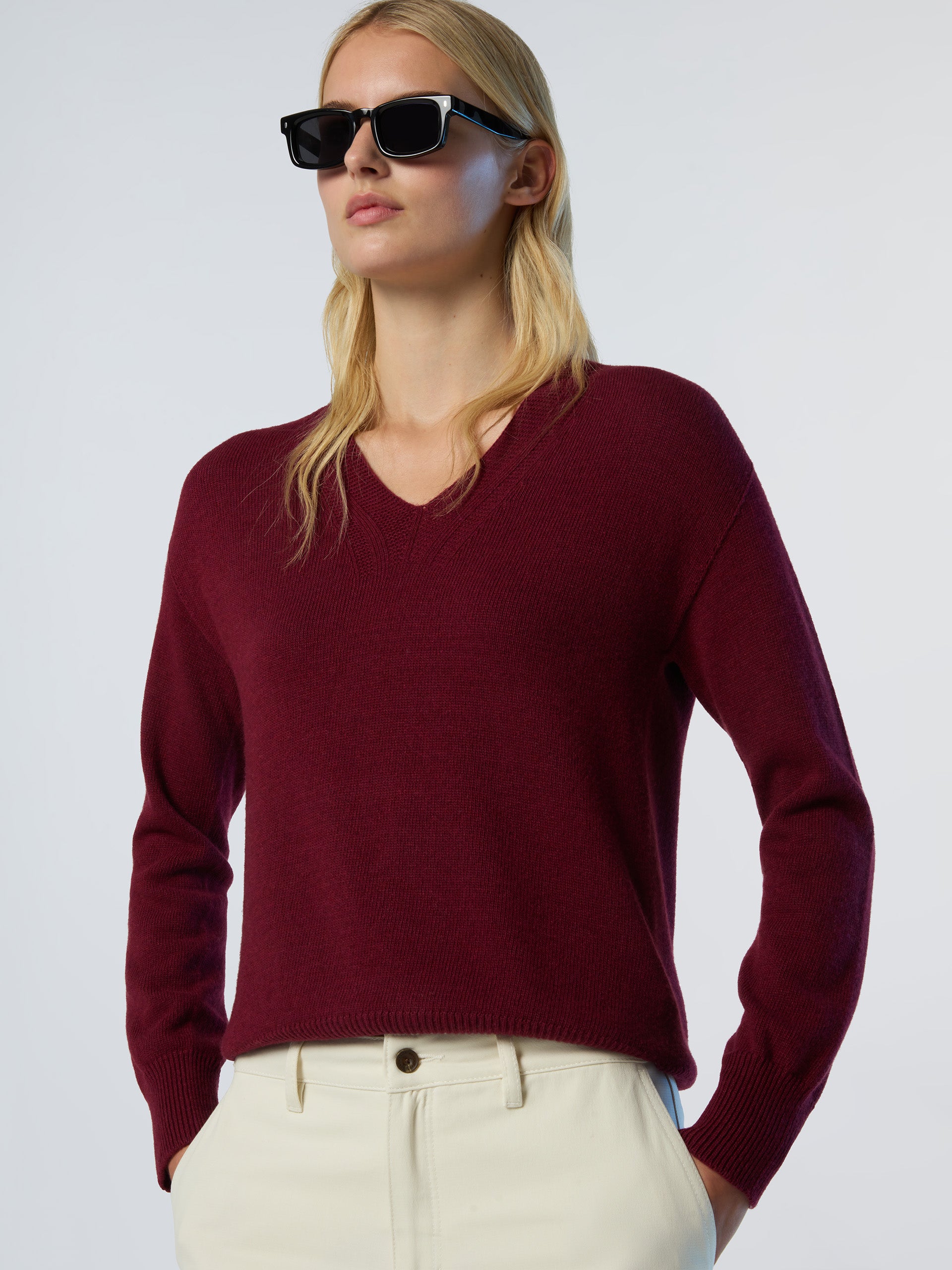 2 | Deep red | v-neck-7gg-knitwear-095511
