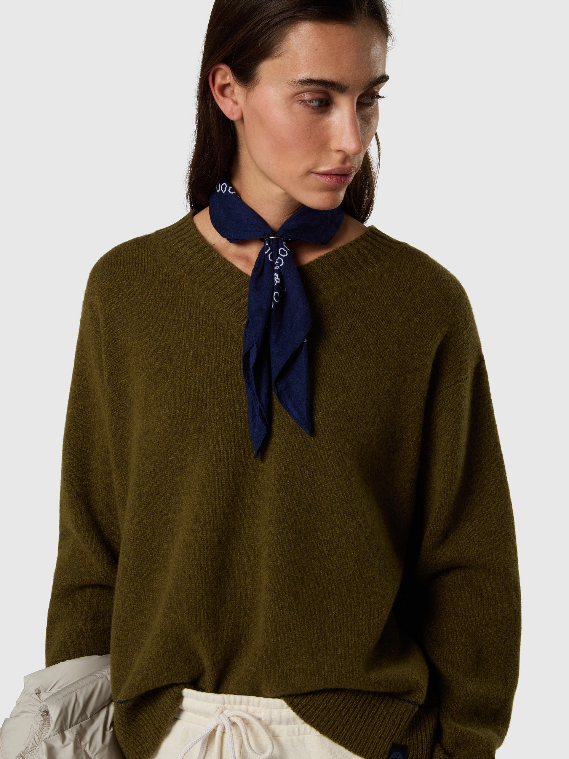 2 | Olive night | v-neck-7-gg-knitwear-095564