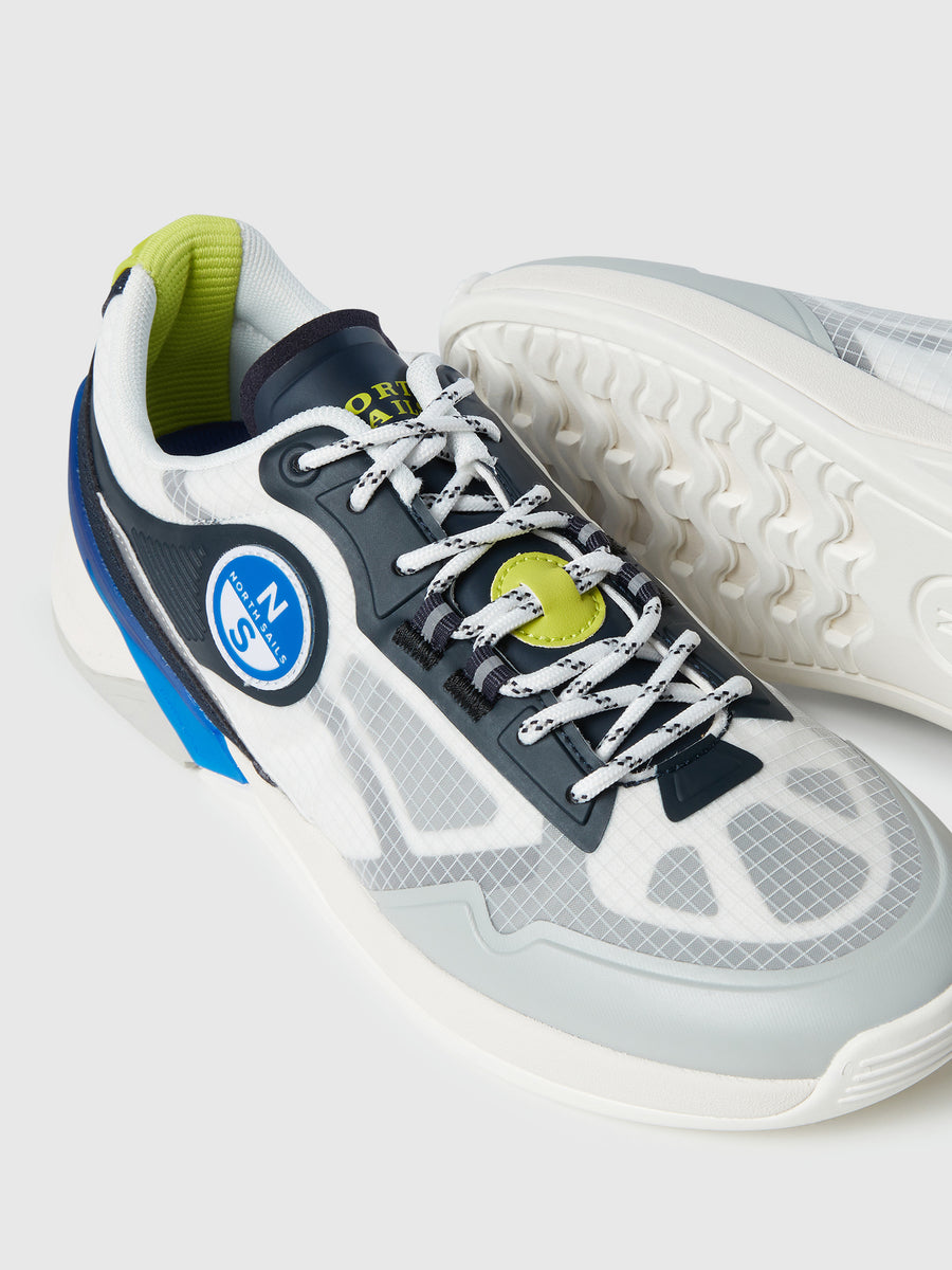 performance-sneaker-27f001