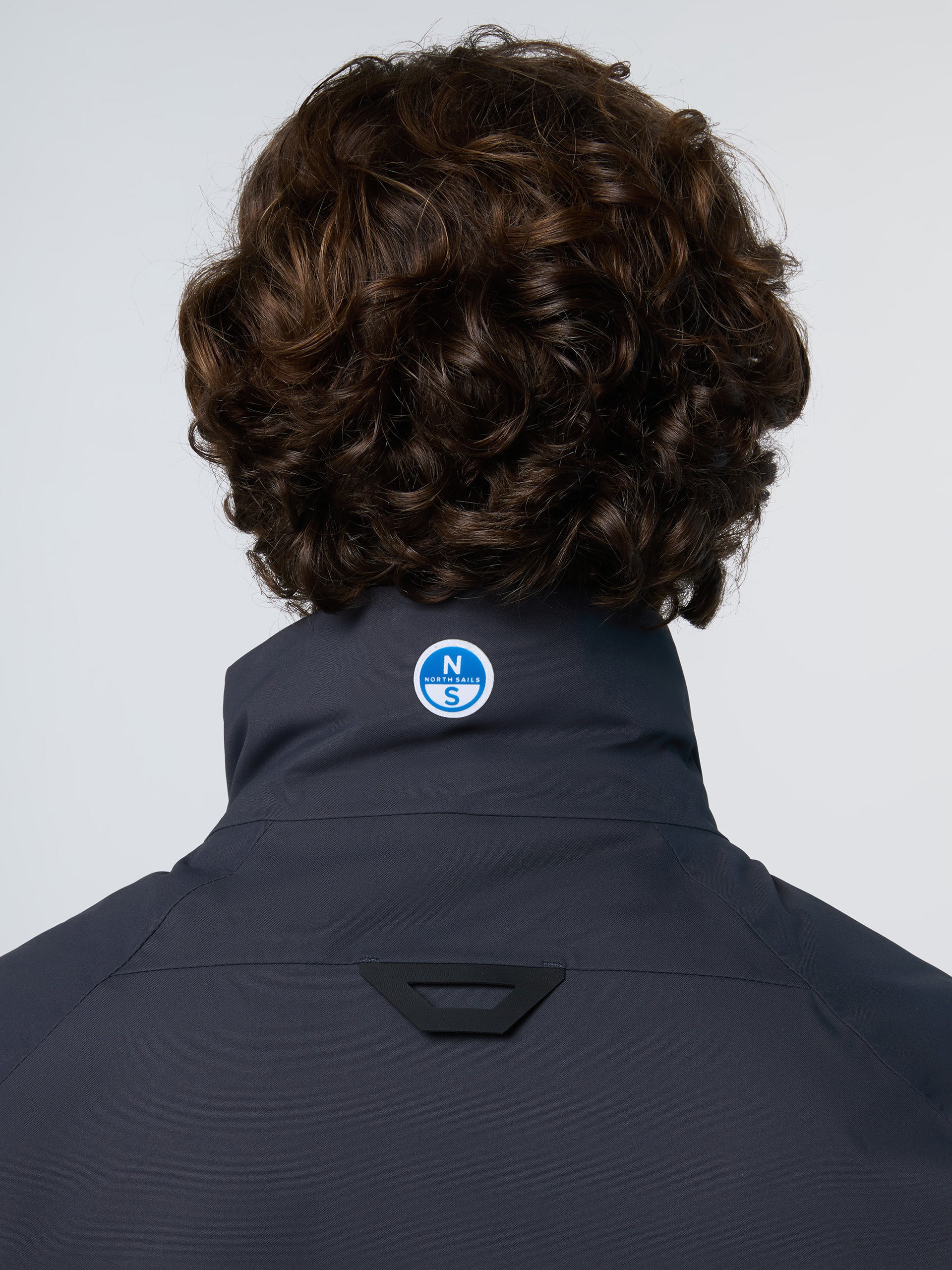 7 | Phantom | windward-jacket-1-27m057