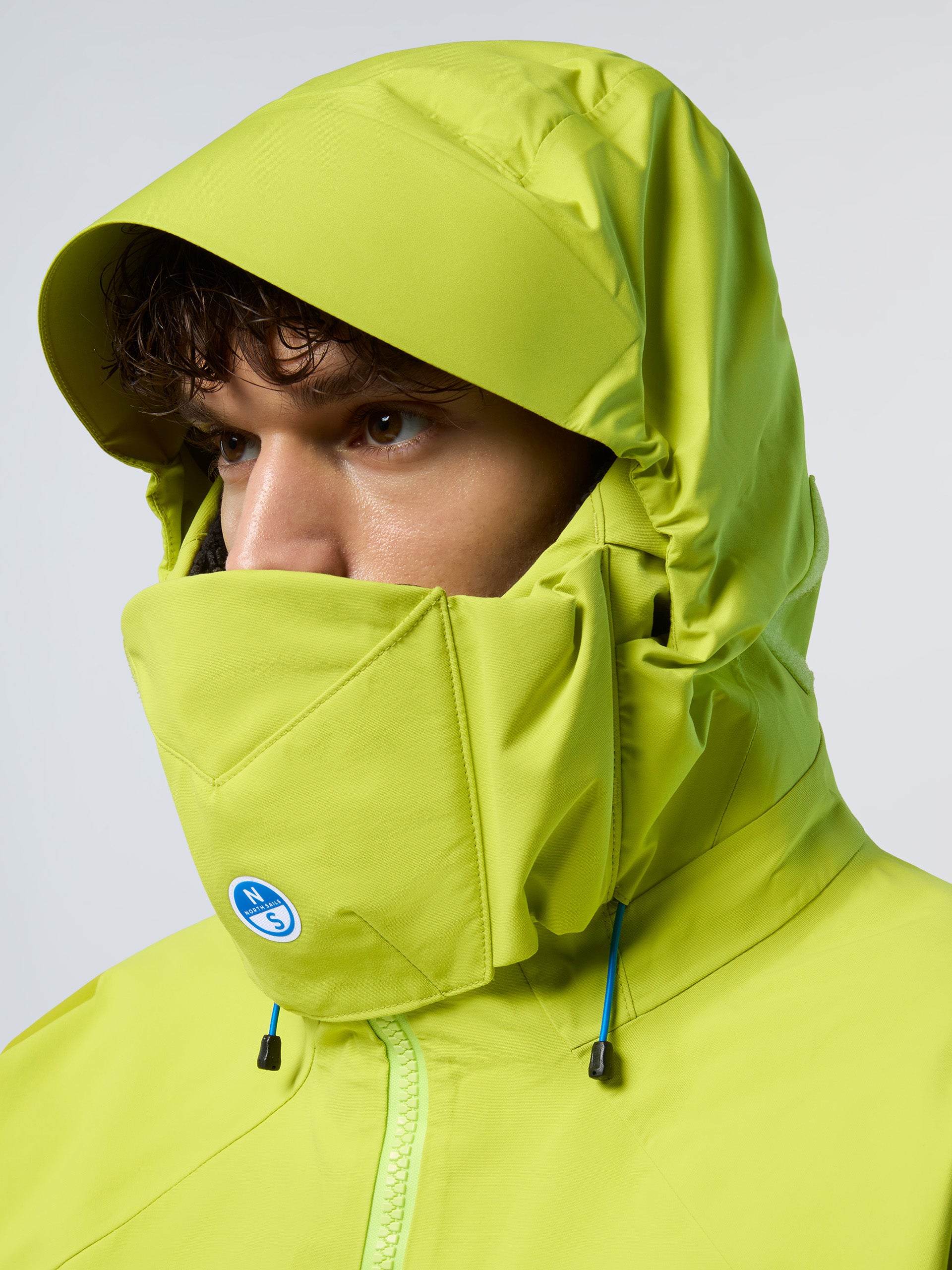 6 | Sulphur spring | southern-ocean-jacket-27m028