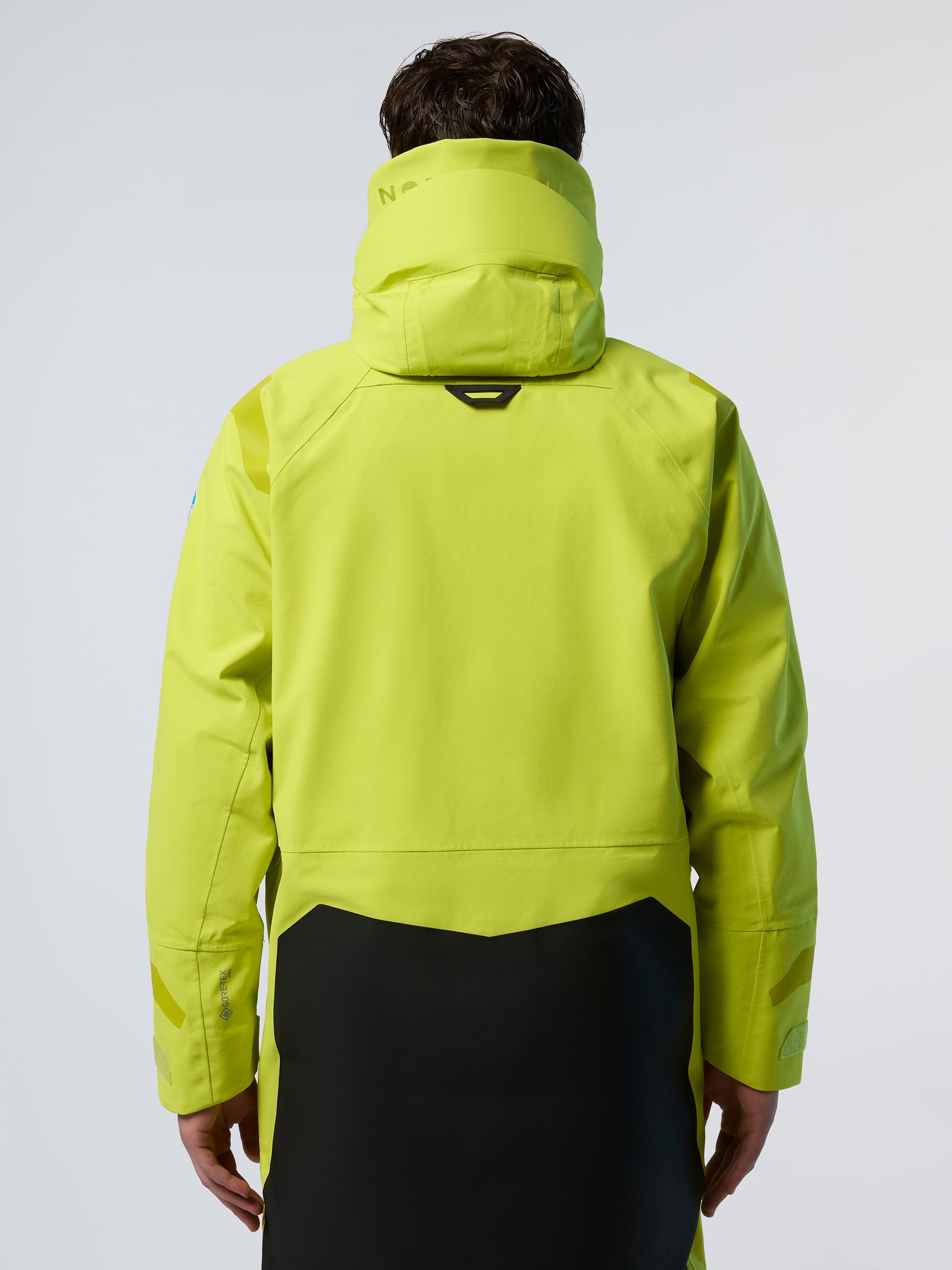 4 | Sulphur spring | southern-ocean-jacket-27m028