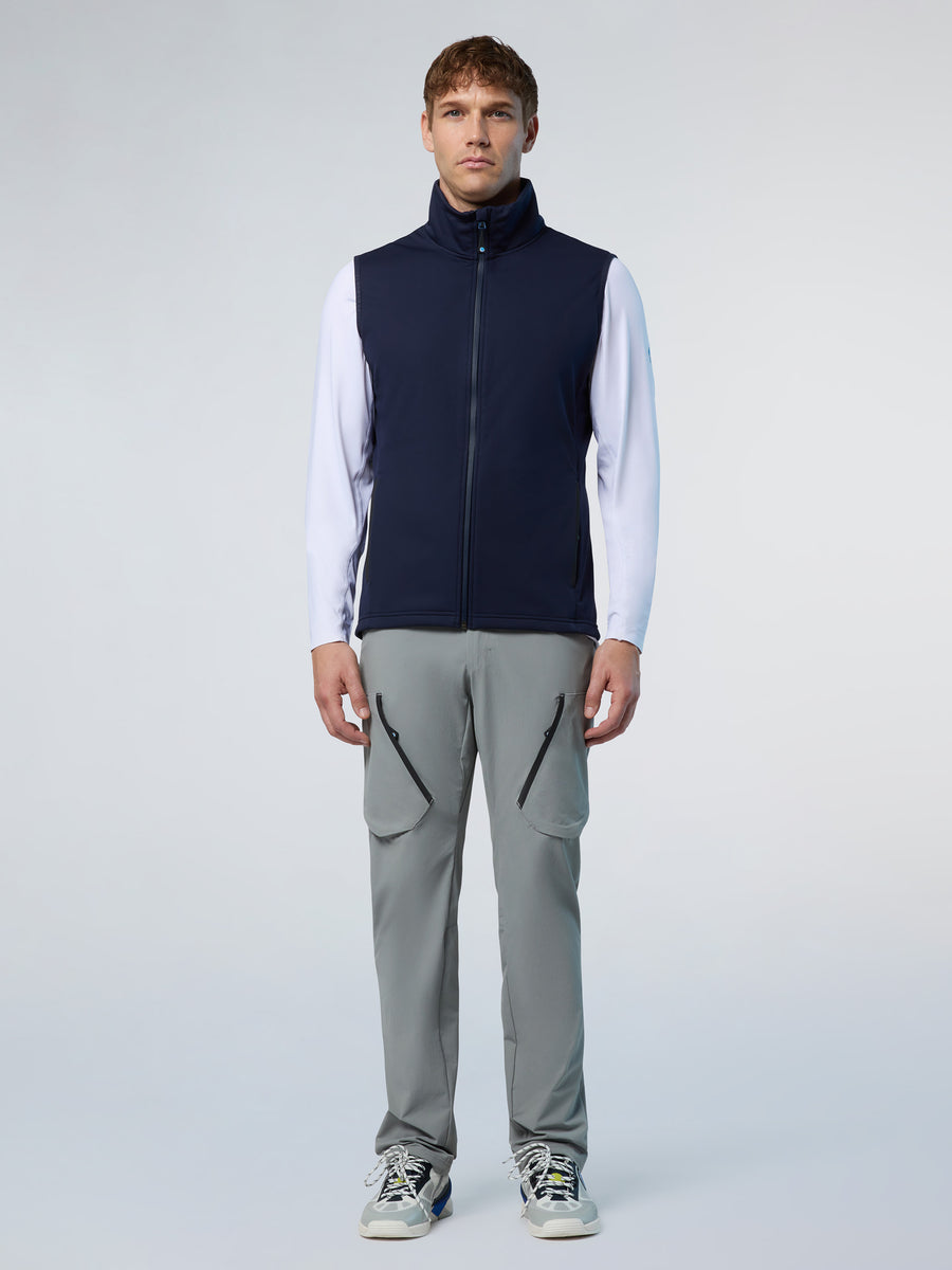 race-softshell-2b-e2-84-a2-vest-27m038