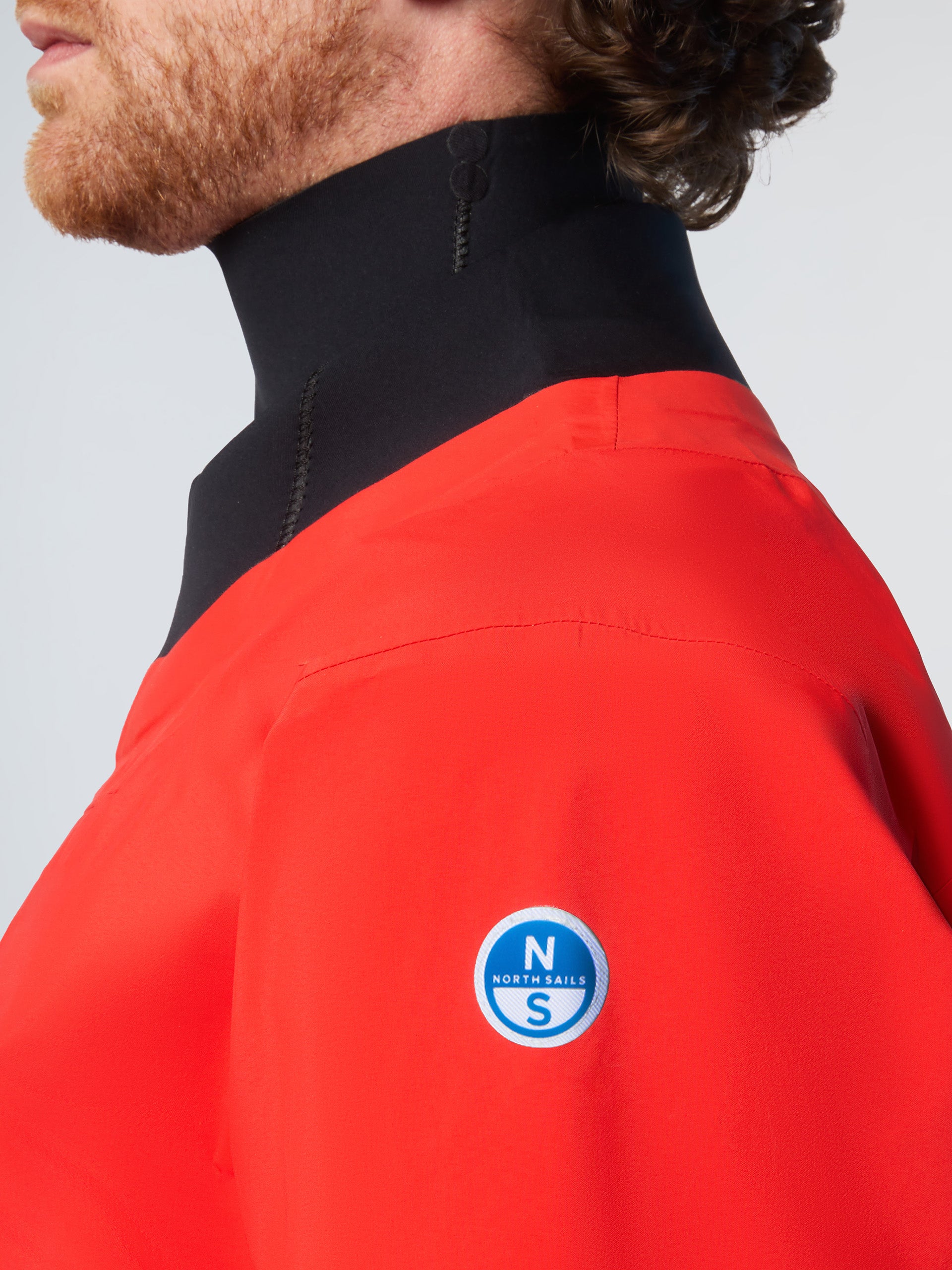 4 | Fiery red | 27M050_0235_msfront1