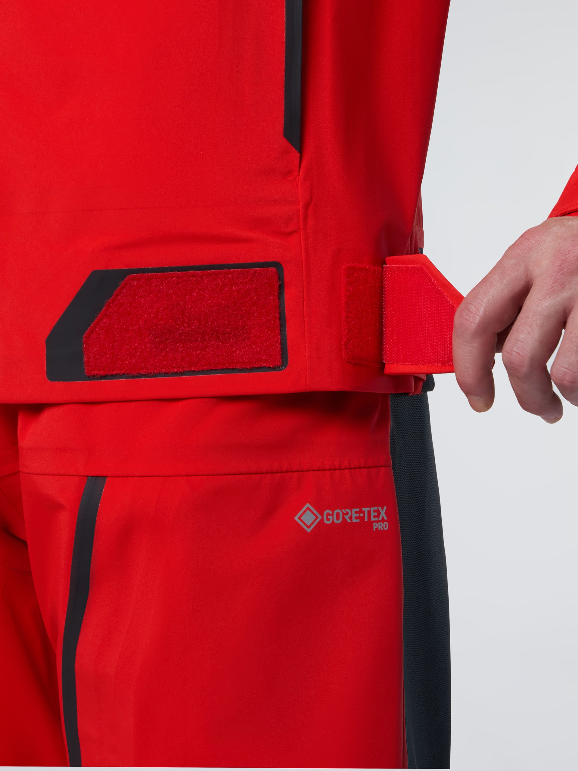 7 | Fiery red | inshore-race-hybrid-jacket-27m055