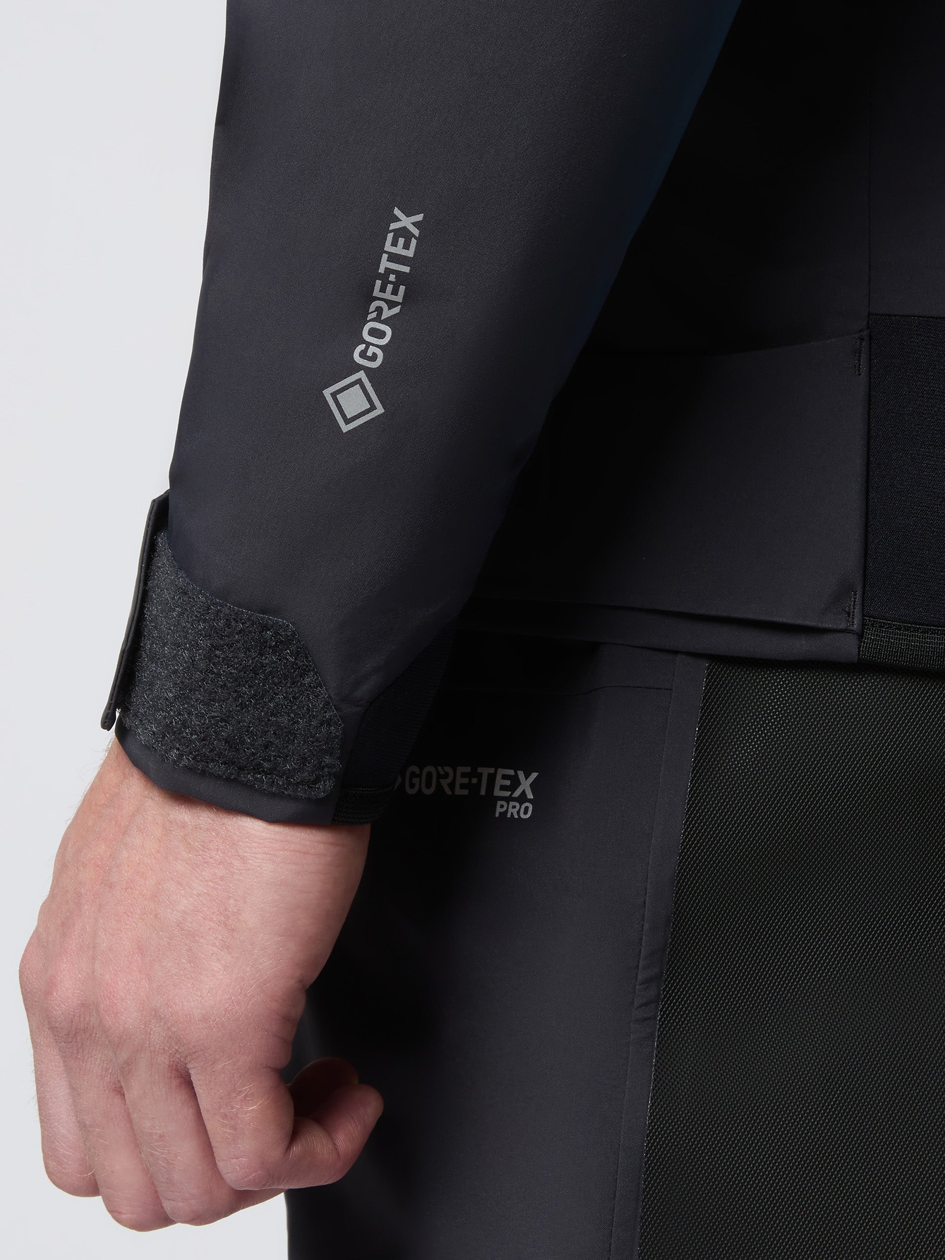 9 | Phantom | inshore-race-hybrid-jacket-27m055