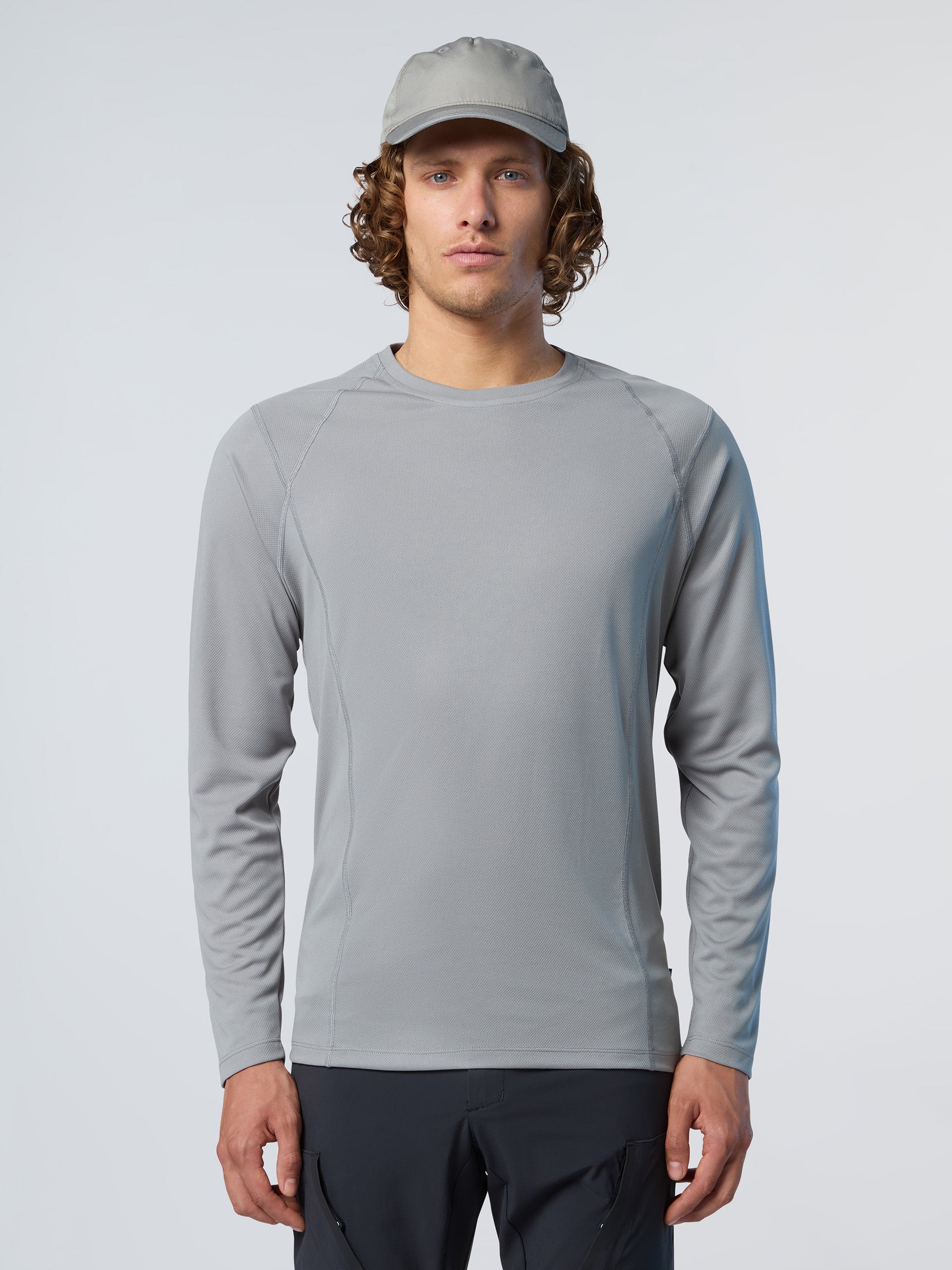 1 | Titanium | regatta-tech-t-ls-27m109