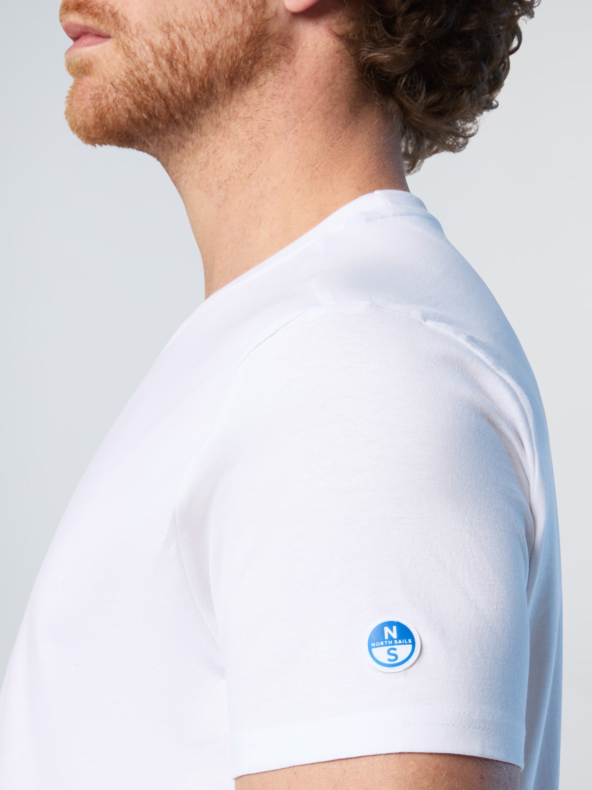 4 | White | 27M205_0101_psfront1