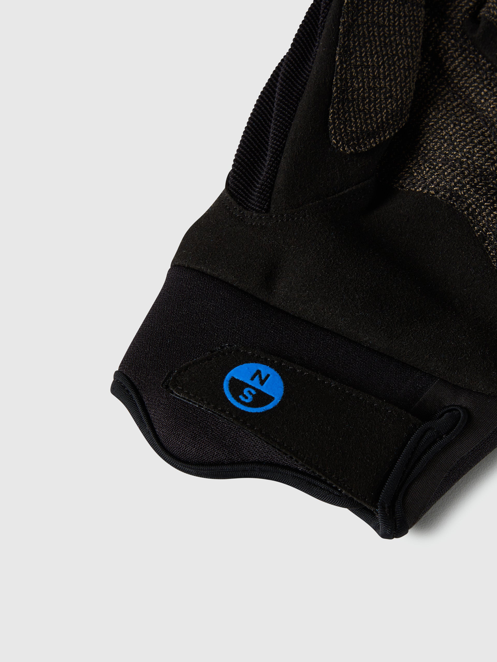 1 | Phantom | gloves-27m735